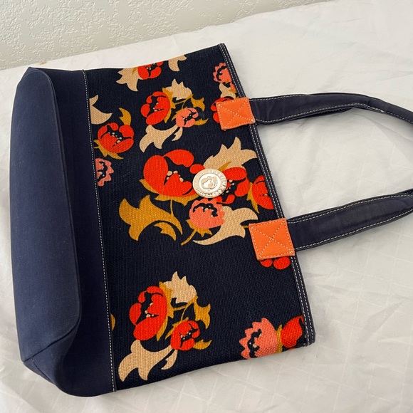 Spartina 449 Handbags - Spartina 449 Navy Blue Floral‎ 17” X 11” Orange Tan Purse Handbag